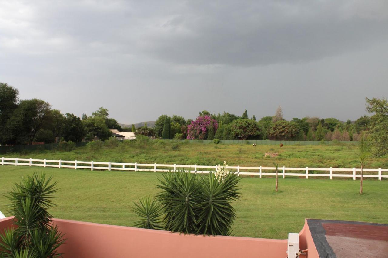 El Gran Chaparral Guest House Pretoria-Noord Exterior foto